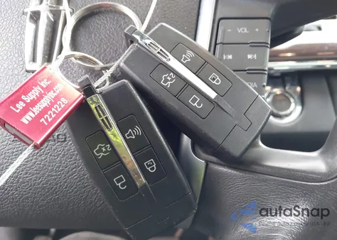 2011 Lincoln Mks z USA, uszkodzony, nr VIN 1LNHL9ER8BG602592